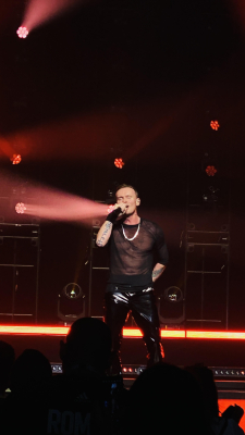 [url=https://www.instagram.com/hugocge/]Credit[/url] 
Keywords: Jon Lee