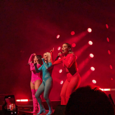 [url=https://www.instagram.com/eccentricmuse/]Credit[/url] 
Keywords: Band