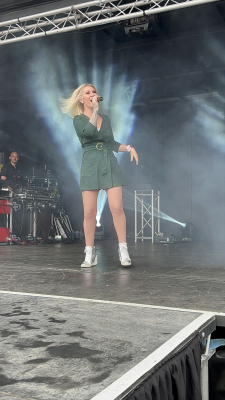 [url=https://twitter.com/GalleryAloud]Credit[/url]
