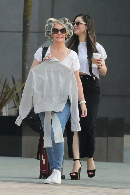 Keywords: Jo Omeara;Tina Barrett